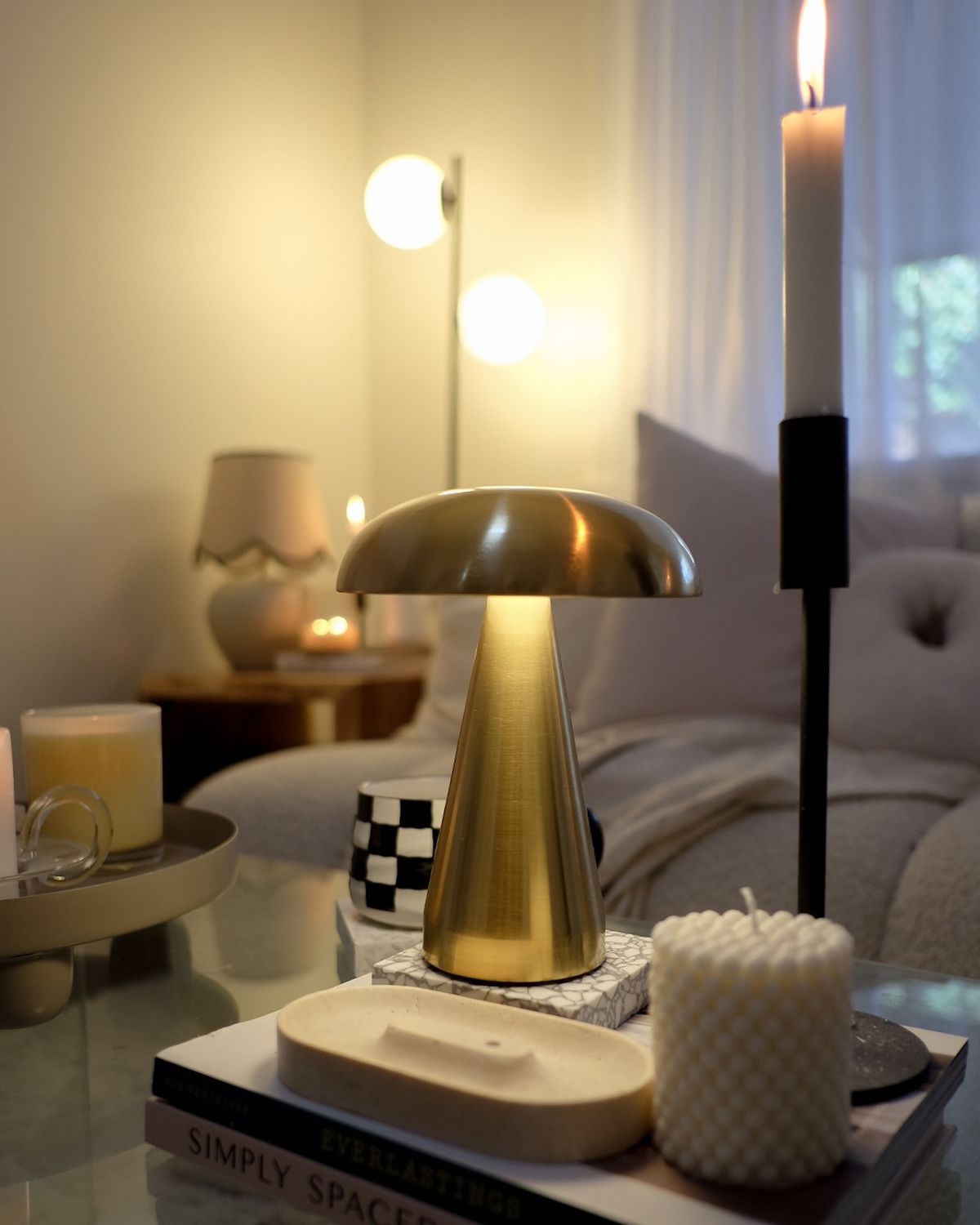 HushLight™ Luxury Gold Mushroom LED Table Lamp – Rechargeable Ambient Bedside Light