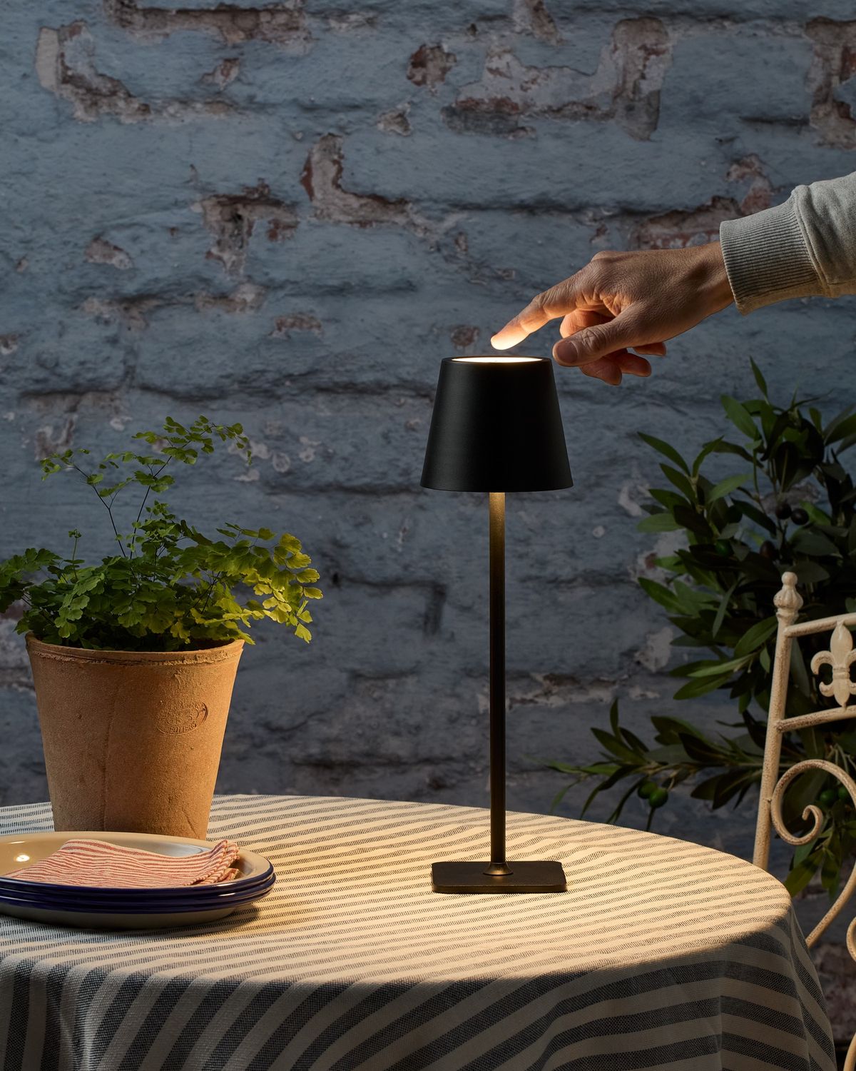 Sage™  Modern Black LED Table Lamp – Minimalist Bedside Light with Fabric Shade, Warm Ambient Desk Lamp for Bedroom & Living Room