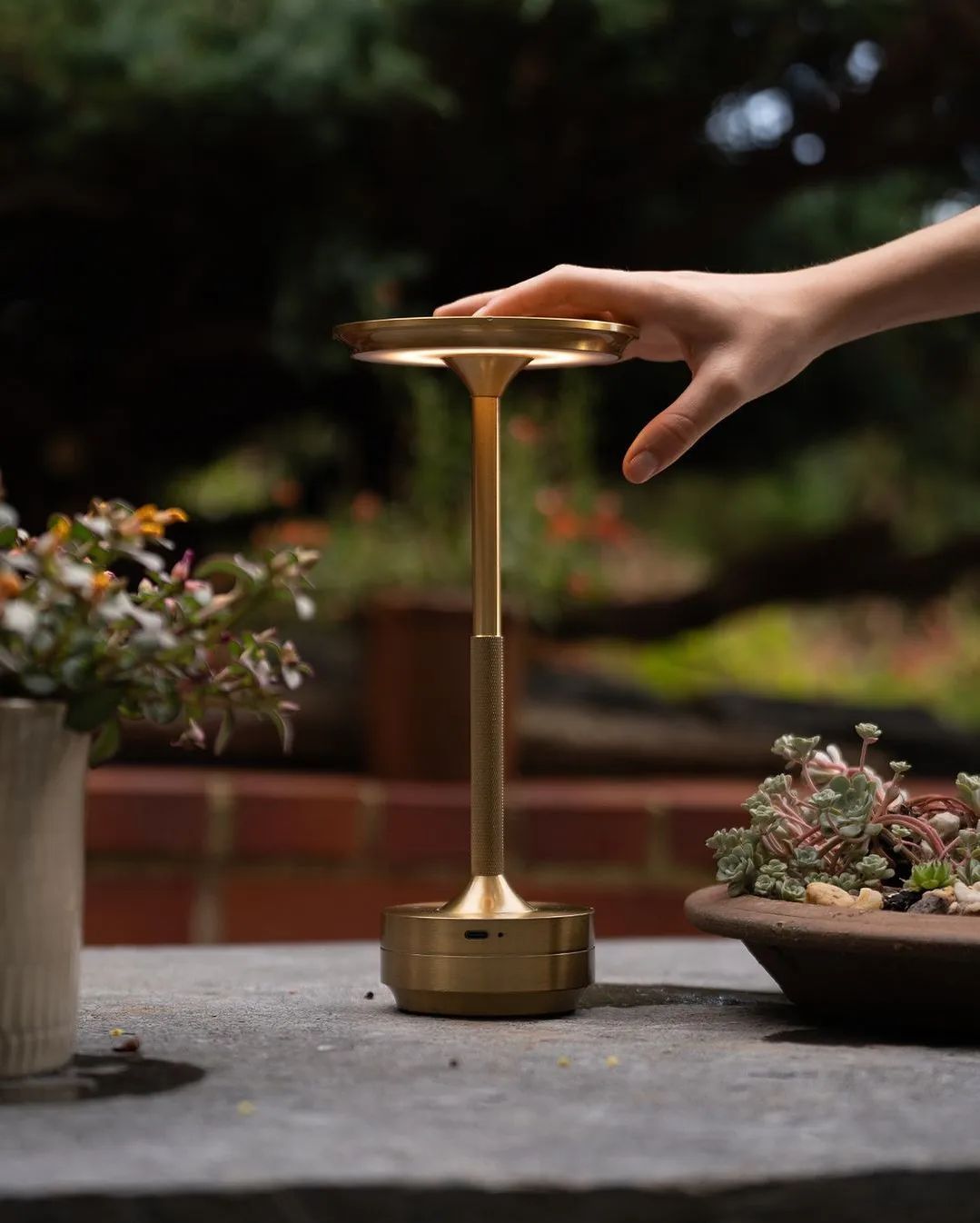 TouchNova™ Luxury Metal LED Table Lamp – Rechargeable Touch Dimmable Desk Light (Gold / Silver / Black)