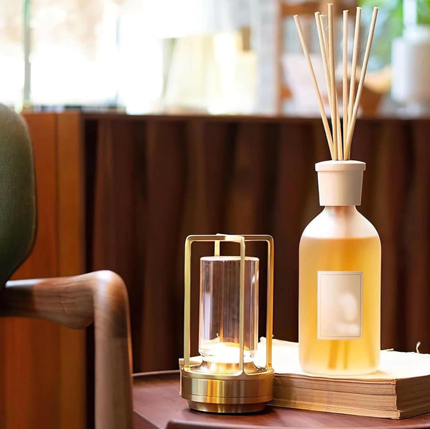 GlassLite™ Modern LED Lantern Table Lamp – Minimalist Ambient Bedside Light