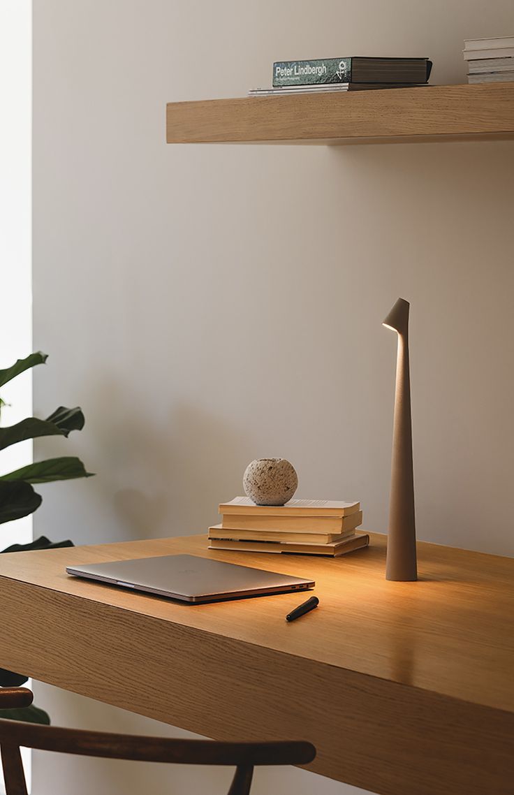 AuraStem™ Modern Minimalist LED Desk Lamp – Rechargeable Touch Control, 3 Brightness Levels, Multi-Color Slim Design