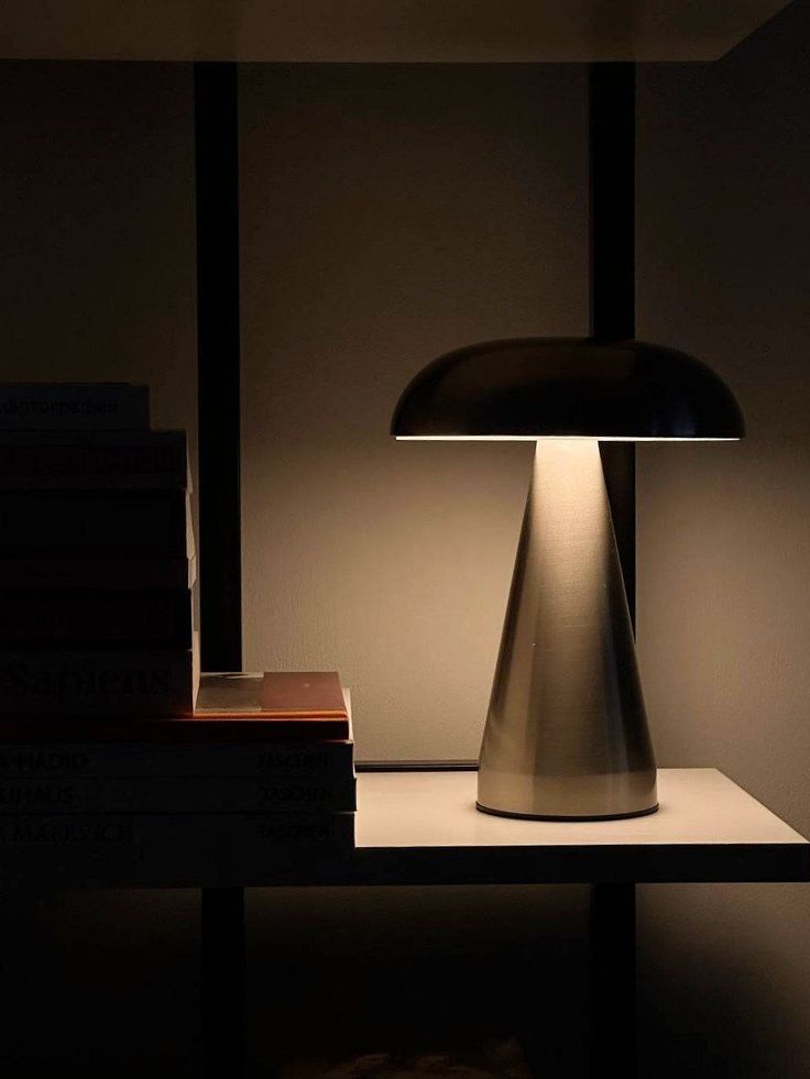 HushLight™ Luxury Gold Mushroom LED Table Lamp – Rechargeable Ambient Bedside Light